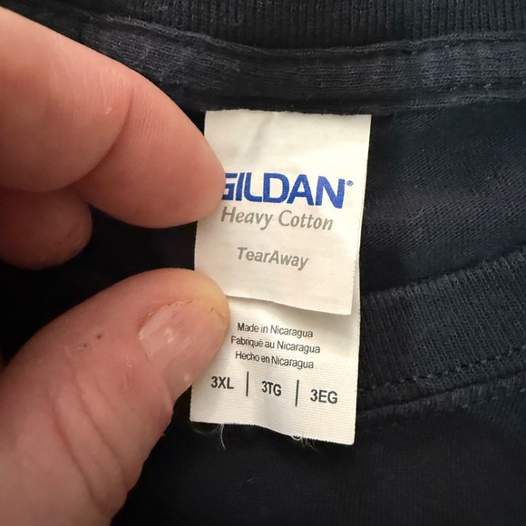 Gildan MTN-TV Promo Graphic Tee Black Oversized - Picture 5 of 10